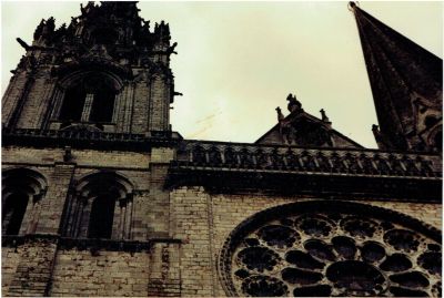 Chartres
